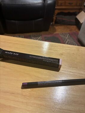 Mary Kay Waterproof Eye Pencil - amethyst